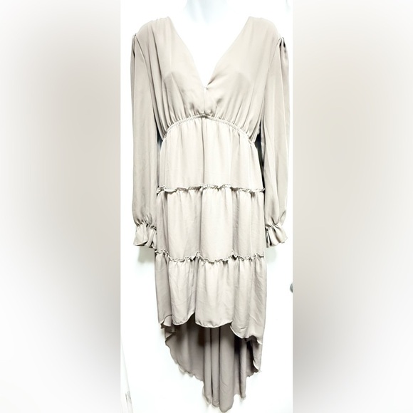 Dresses & Skirts - Elegant Beige Women's Dress